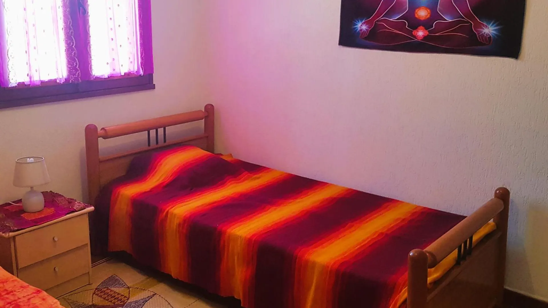 Chambre Dans Petit Havre De Paix Avec Piscine Chauffee Au Coeur Du Luberon Gargas  Séjour chez l'habitant Gargas (Vaucluse)